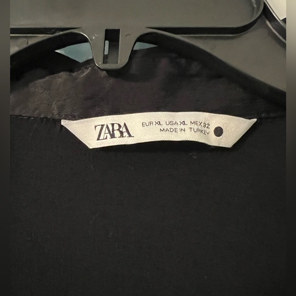 ZARA Women | Black | Fitted Satin Effect Ruched Shirt - Picture 4 of 9